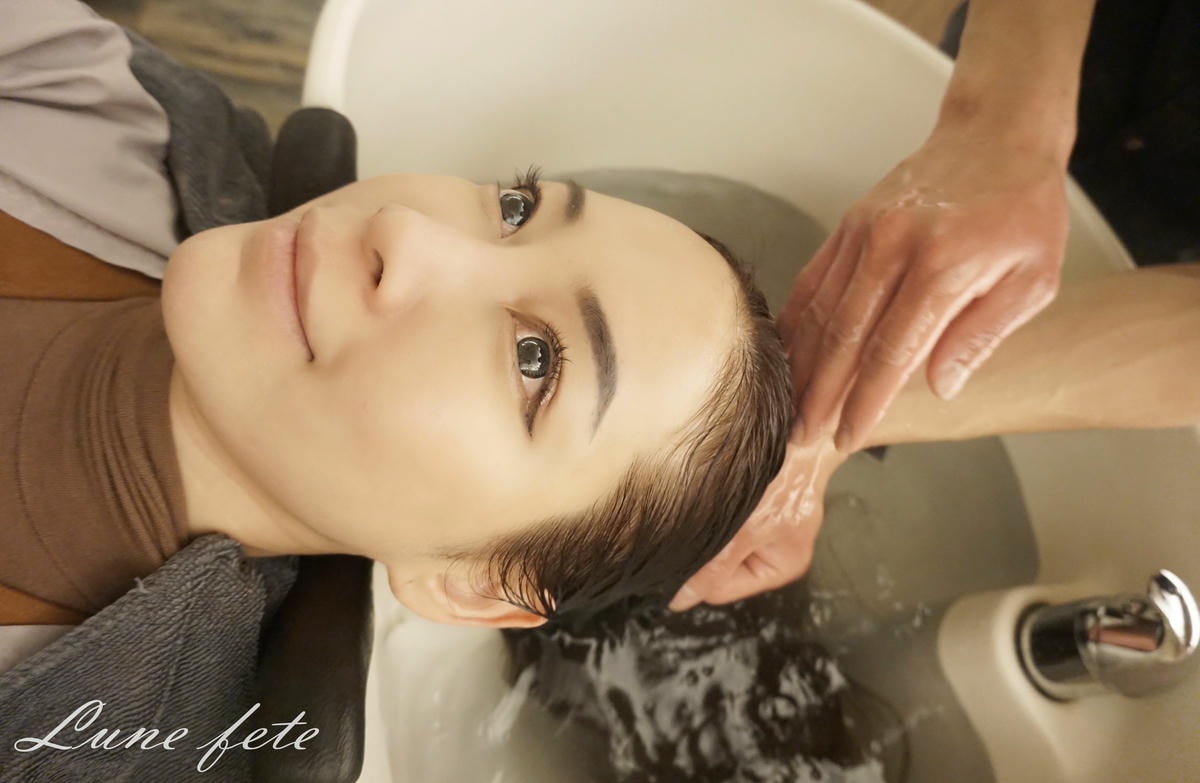「Moon Hair Studio」