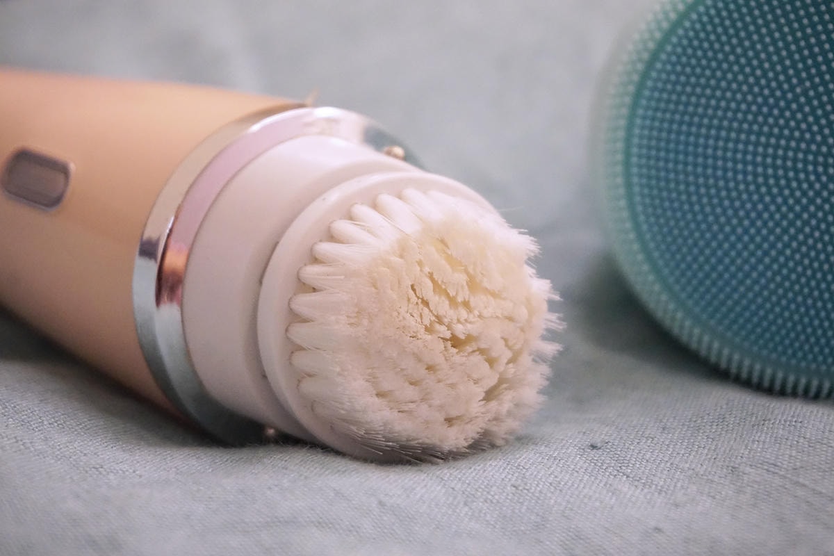 PoProroDSC03299 2019洗臉機推薦評比文 PoProro口碑評價完勝專櫃品牌clarisonic,clarisonic 科萊麗,飛利浦洗臉機,未來美,韓國洗臉機,MIRAE,SUNMAY,霓淨 Beeding 洗臉機開箱 有溫度的洗臉機 42度溫感模式X1894矽膠觸手 溫和帶走粉刺髒污 網美ㄧ試就回不去了