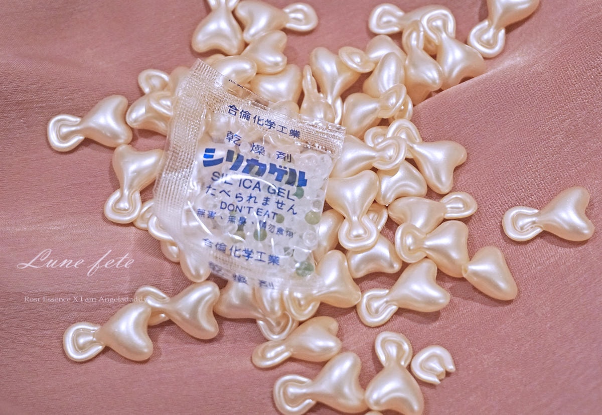 [2020年度保養推薦] ROSE ESSENCE 玫瑰精萃高效保濕修護膠囊   少女心大噴發 美顏美髮均適用好聞的香氣與高吸收度 使用起來倍感療癒 #膠囊 #換機肌膚保養 #保養品推薦 #玫瑰精萃高效保濕修護膠囊 #精萃膠囊 #多效合一 #全膚質適用 本篇有抽獎活動 請見文末活動辦法 