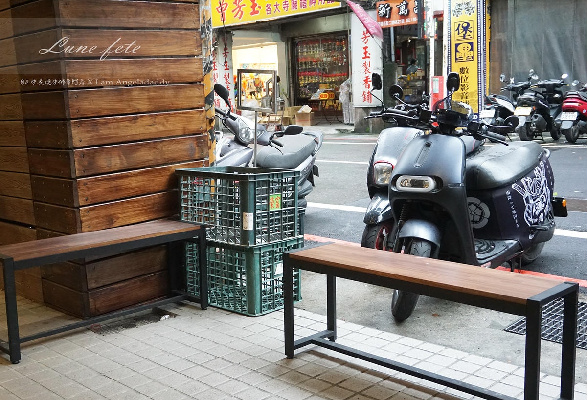 基隆美食 基隆廟口月之牛炙燒牛排專賣店   原肉現切牛排 主打海陸雙拼 牛排雙拼套餐!