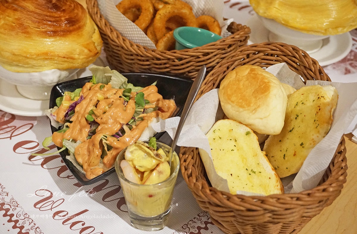 基隆美食 基隆廟口月之牛炙燒牛排專賣店   原肉現切牛排 主打海陸雙拼 牛排雙拼套餐!DSC09847.JPG
