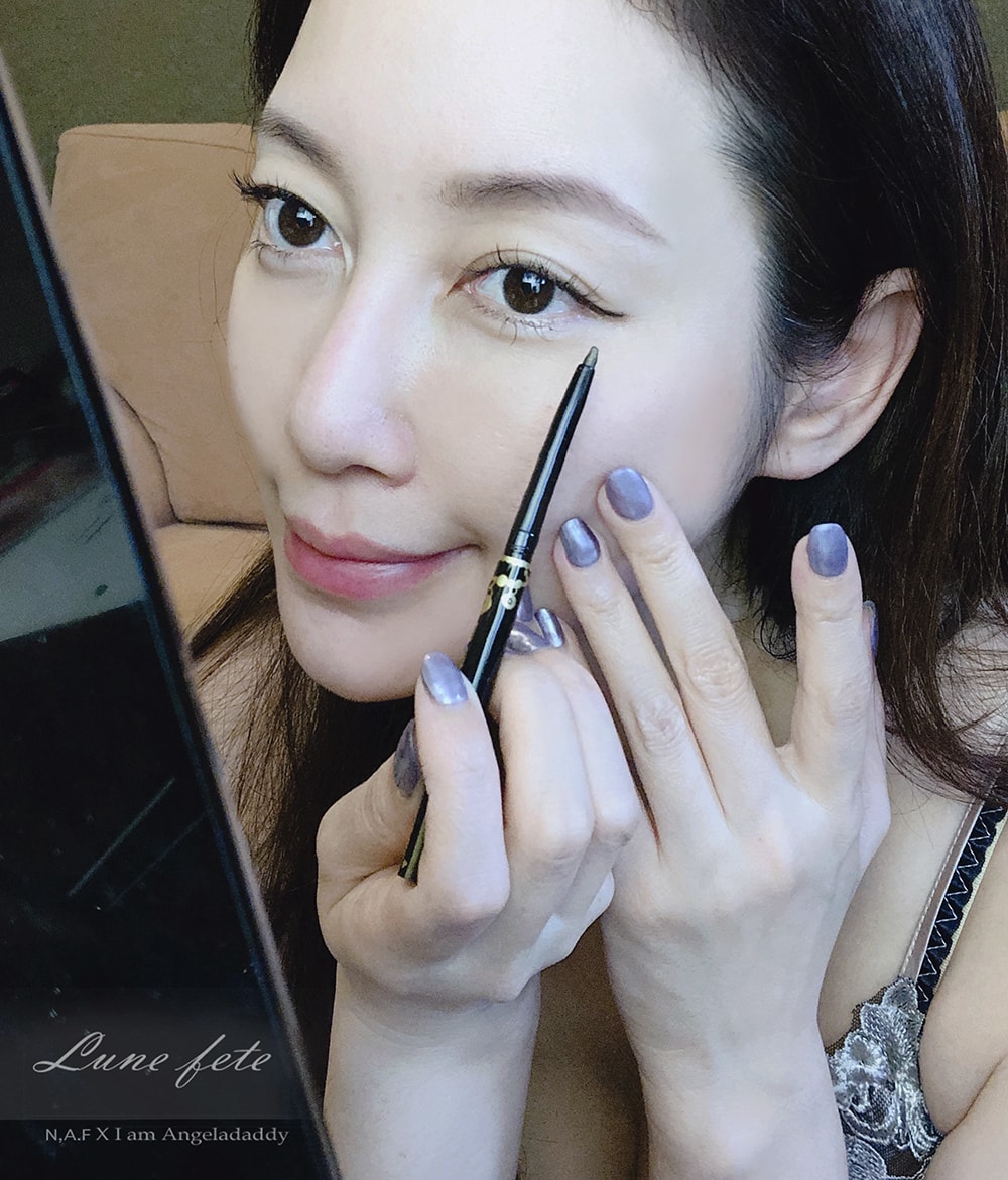 好用彩妝推薦:N.A.F 1+1防水持久旋轉眼線膠筆-第三代全新進化版、N.A.FLED星光打亮餅! IMG_3840.JPG