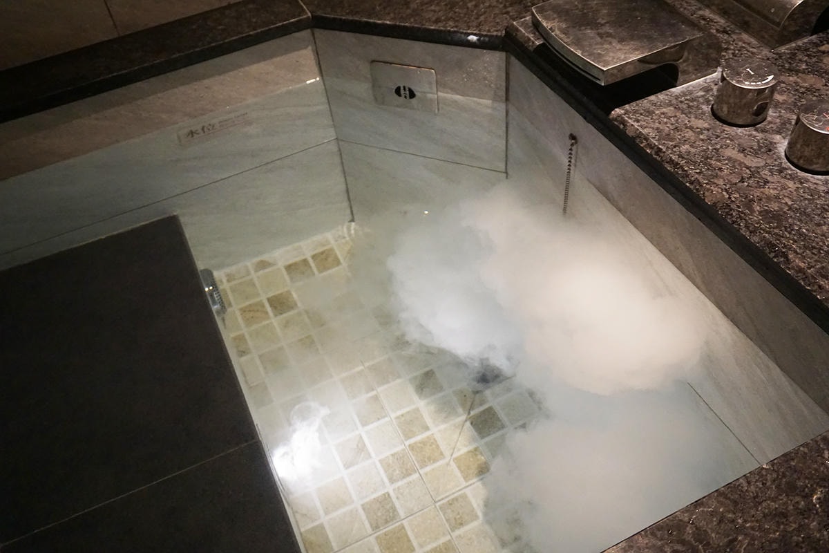 [宜蘭101飯店推薦]宜蘭村却國際溫泉酒店Cuncyue Hot Spring Resor 突破宜蘭天際線 盡享五星級高雅奢華 東西匯美饌 宜蘭101高空酒吧百萬夜景VIEW 給你不同以往的震撼與感動!DSC05438.JPG