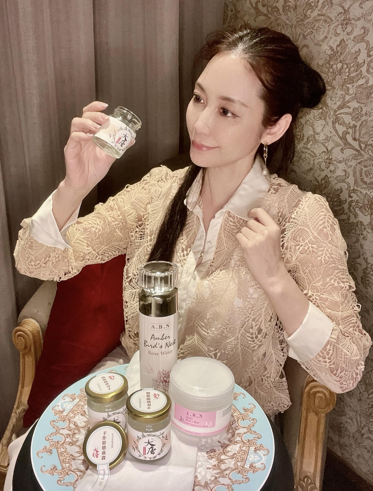 燕窩推薦#大唐燕品#水潤美肌玫瑰燕窩保養套組#ABN安柏燕窩玫瑰純露#ABN微導修護保濕燕窩凍膜#大唐手作鮮燉即食燕窩#即食燕窩推薦#燕窩#燕窩怎麼吃#燕窩包月價格#燕窩包月#燕窩孕婦1115.jpg
