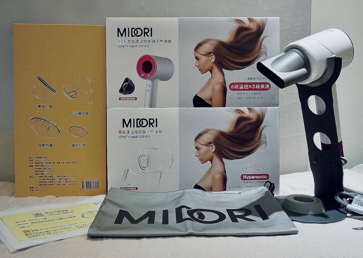 MIDORI美多莉 高風速溫控負離子吹風機 超越D牌B牌 SGS認證能吹出好髮質 速乾x5段風量 搭配多款吹頭 從頭皮美到髮梢 打造迷人天使光環 MIDORI美多莉 高風速溫控負離子吹風機 超越D牌B牌 SGS認證能吹出好髮質 速乾x5段風量 搭配多款吹頭 從頭皮美到髮梢 打造迷人天使光環