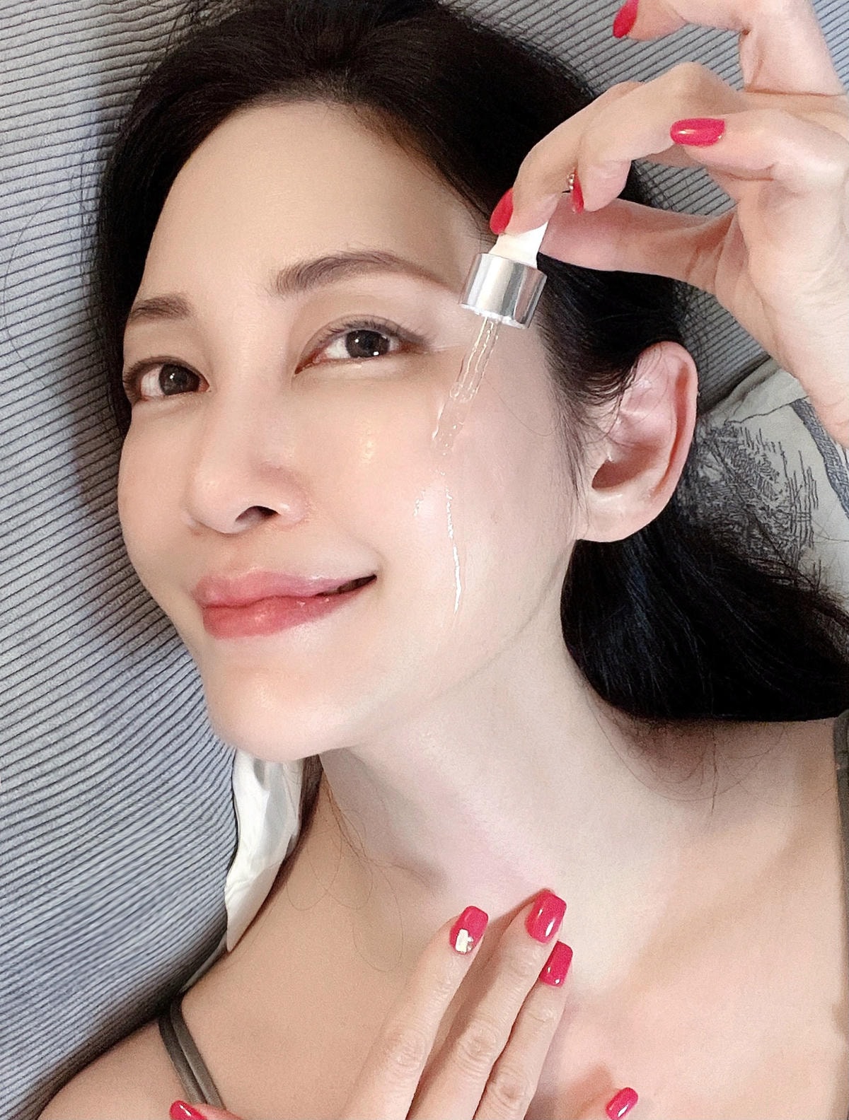 Dr.May 美博士精華推薦: B3抗痘精華、AIO美白精華 Dr.May美博士,dr.may美博士評價,四大精華,B3抗痘精華,AIO美白精華,ACE撫紋精華,MA杏仁酸精華,無水精華,美博士好用嗎,杏仁酸,微酸保養,秒白精華,美博士專利成分,保養品推薦,煥膚精華推薦,精華液推薦,抗痘,美白,淡斑,粉刺,抗老