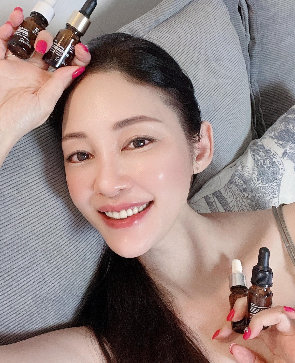 Dr.May 美博士精華推薦: B3抗痘精華、AIO美白精華 Dr.May美博士,dr.may美博士評價,四大精華,B3抗痘精華,AIO美白精華,ACE撫紋精華,MA杏仁酸精華,無水精華,美博士好用嗎,杏仁酸,微酸保養,秒白精華,美博士專利成分,保養品推薦,煥膚精華推薦,精華液推薦,抗痘,美白,淡斑,粉刺,抗老