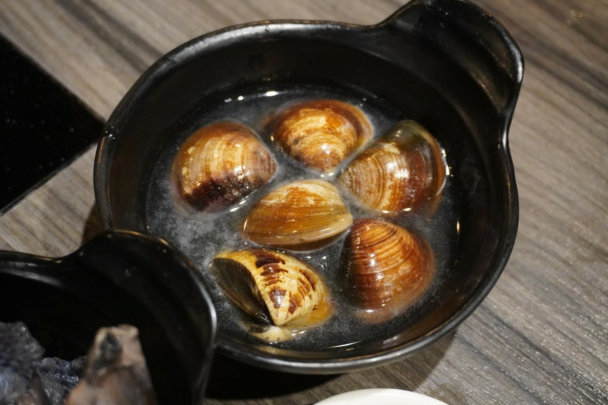 新莊美食 狂一鍋新莊復興店 濃厚系台熱炒火鍋 不 限 時 吃