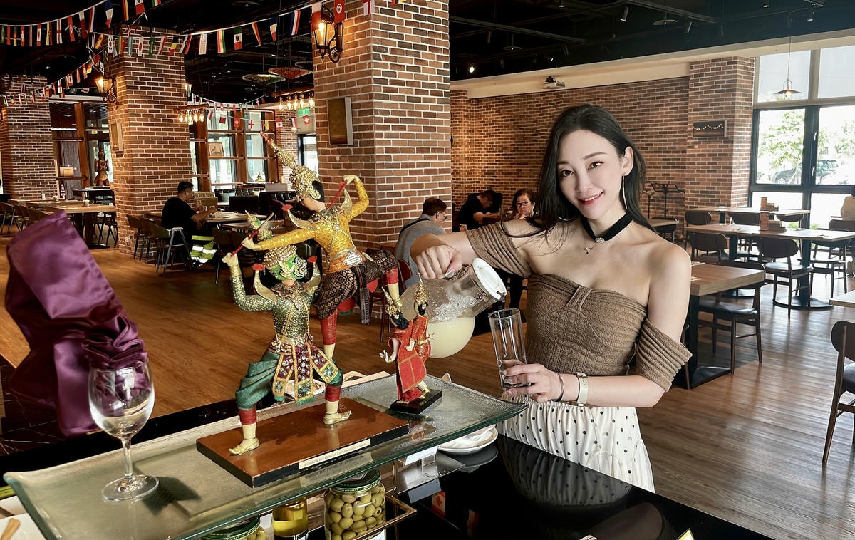 台中震大鬱金香酒店 泰國美食節一泊二食 酸辣甜泰美味料理..