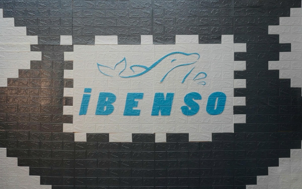 獨立式浴缸推薦 iBenso采誼國際彩繪浴缸 便於安裝清潔 iBenso采誼國際的彩繪浴缸獨立式浴缸推薦 iBenso采誼國際彩繪浴缸 便於安裝清潔