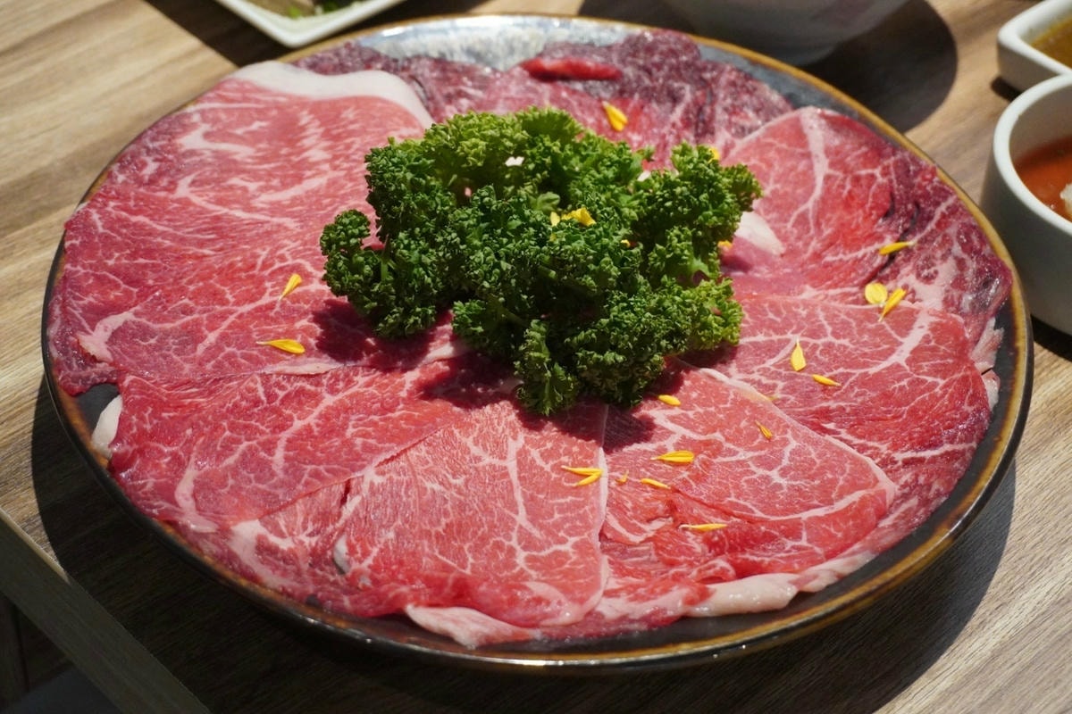 信義市府美食 優喜鍋物專門店 台北必吃這一鍋 除了有迷人的干 信義市府美食 優喜鍋物專門店 台北必吃這一鍋 除了有迷人的干