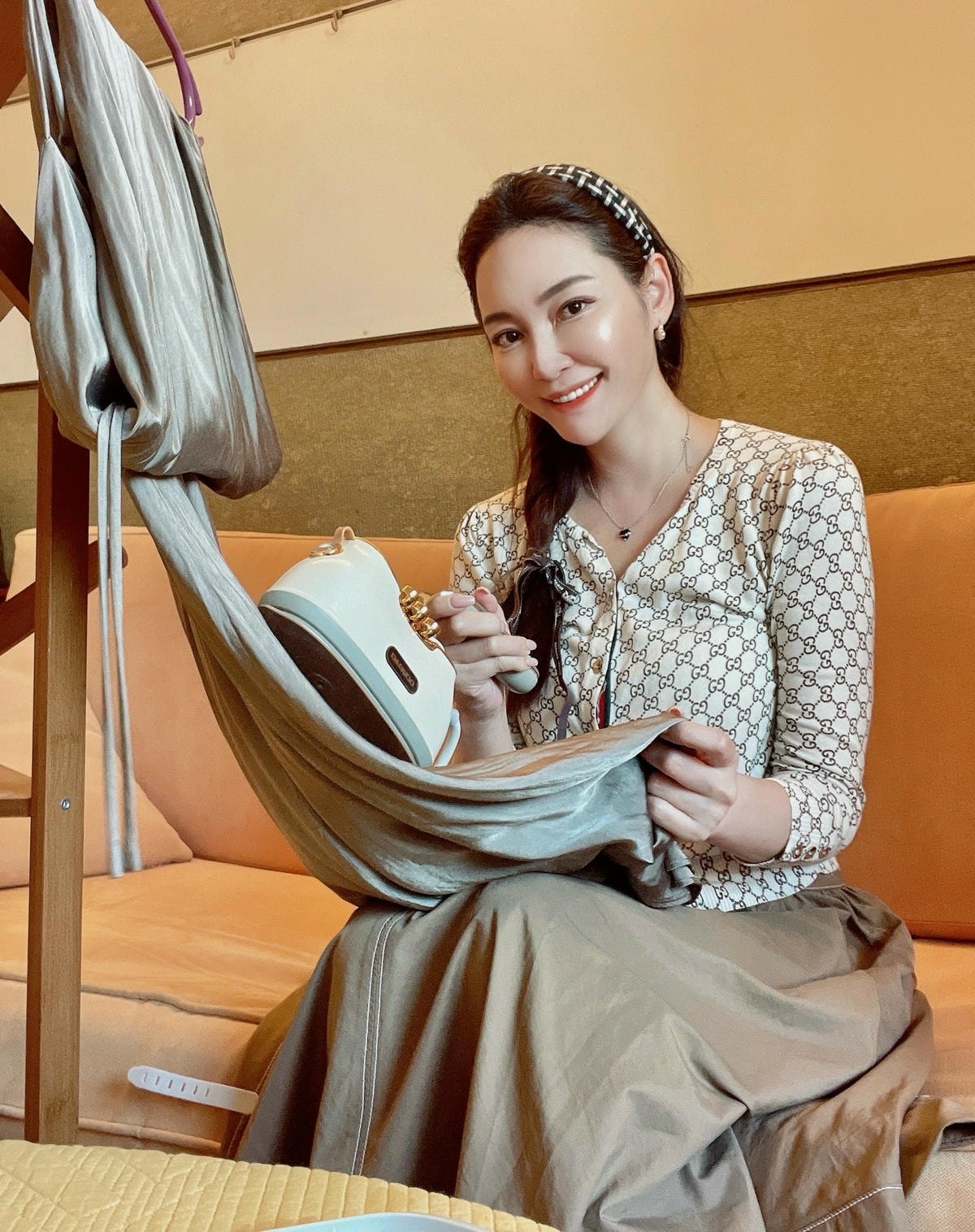 《史上最美》DAEWOO 2in1平/掛燙蒸氣熨斗 一燙即 《史上最美》DAEWOO 2in1平/掛燙蒸氣熨斗 一燙即