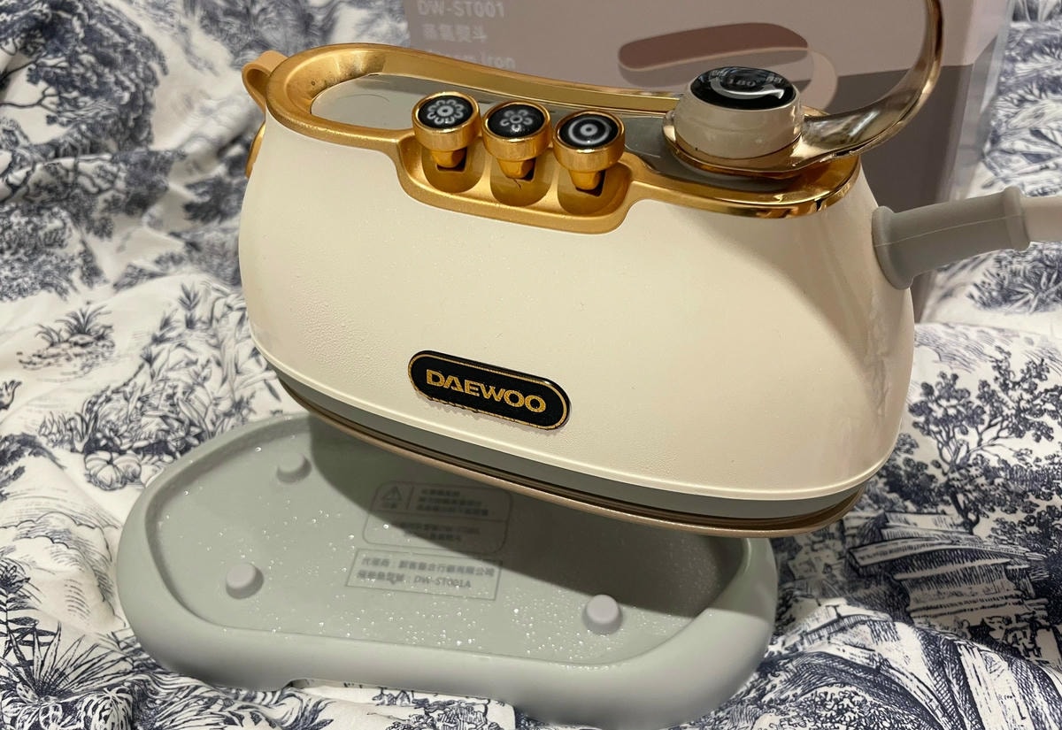 【韓國DAEWOO】2in1平/掛燙蒸氣熨斗 復古輕奢超美型 【韓國DAEWOO】2in1平/掛燙蒸氣熨斗 復古輕奢超美型