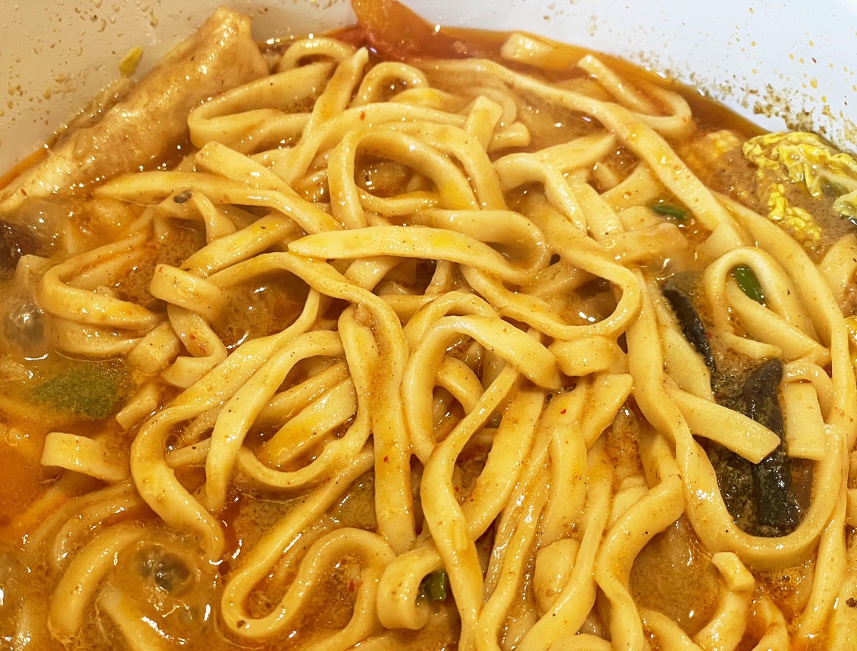 愛雅辣呦叻 沙饗味鍋/18香辣鍋 榮獲2024「食品界米其林」國際美食評鑑ITQI二星認證 全素鍋底 不含牛油 濃郁鮮香 熱量控管 薄鹽健康 鍋控必吃!