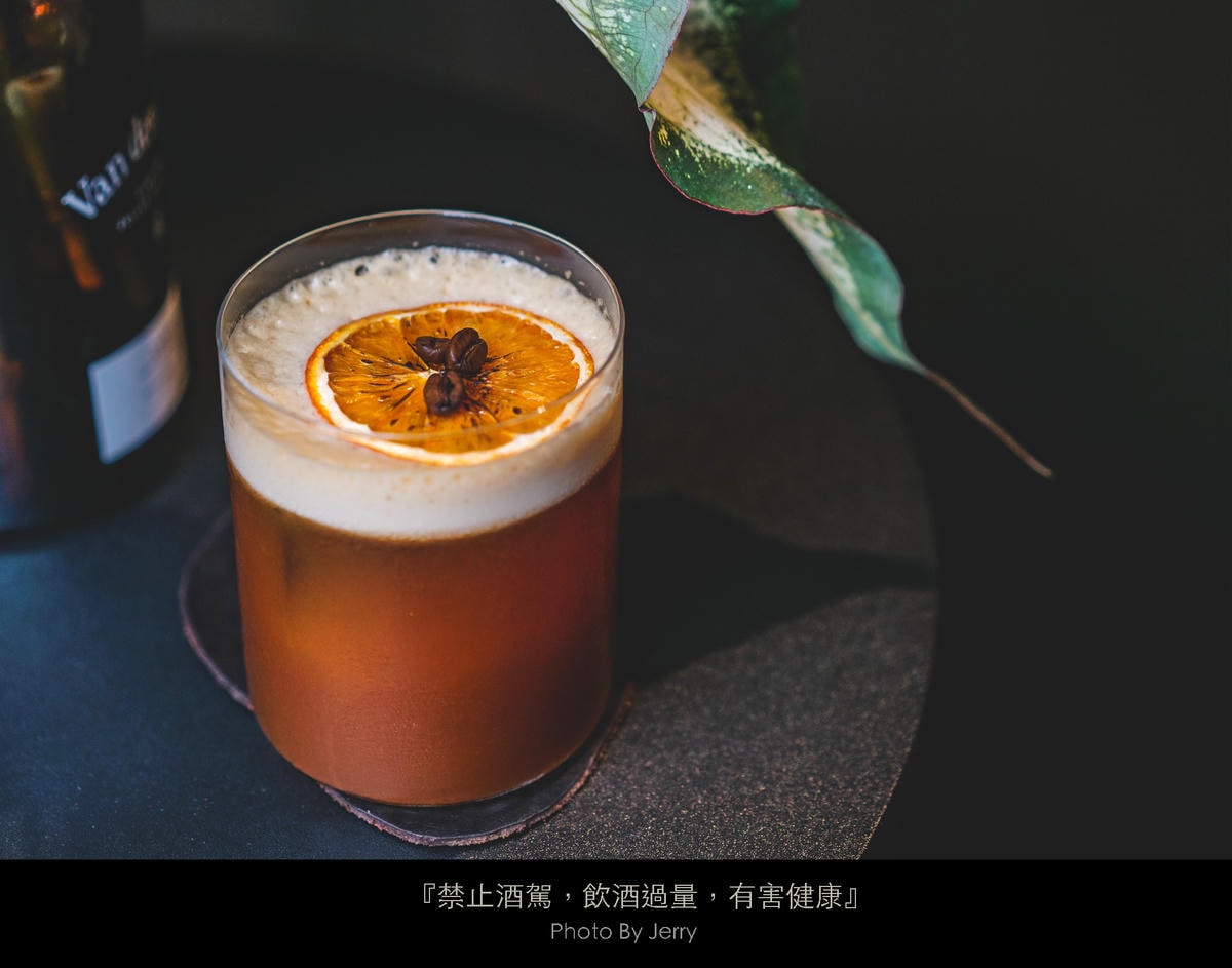 bar clique 台北東區隱藏版酒吧 低調到不行但絕不容 bar clique 台北東區隱藏版酒吧 低調到不行但絕不容