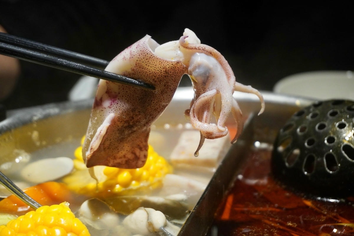 辛殿麻辣火鍋松江店 內裝升級+通過SGS檢驗(不含蘇丹紅) 辛殿麻辣火鍋松江店 內裝升級+通過SGS檢驗(不含蘇丹紅)