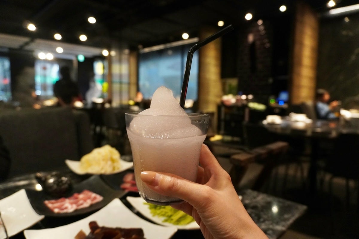 辛殿麻辣火鍋松江店 內裝升級+通過SGS檢驗(不含蘇丹紅) 辛殿麻辣火鍋松江店 內裝升級+通過SGS檢驗(不含蘇丹紅)