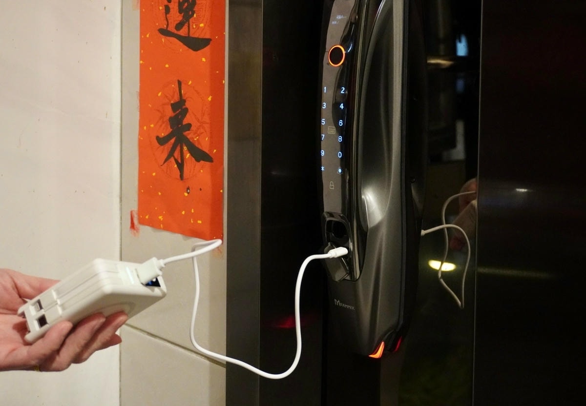 FAMMIX菲米斯電子鎖 3D人臉辨識十合一對講監視安全電子 FAMMIX菲米斯電子鎖 3D人臉辨識十合一對講監視安全電子