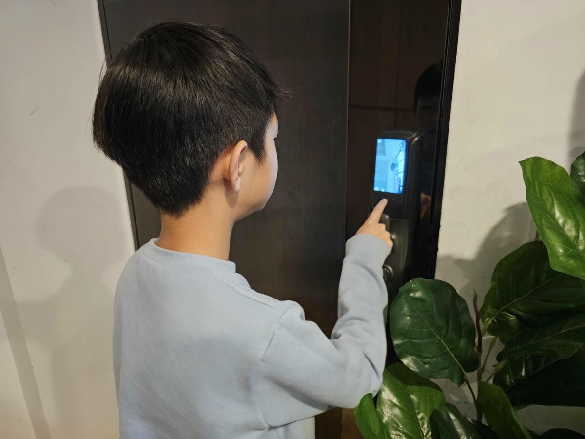 FAMMIX菲米斯電子鎖 3D人臉辨識十合一對講監視安全電子 FAMMIX菲米斯電子鎖 3D人臉辨識十合一對講監視安全電子