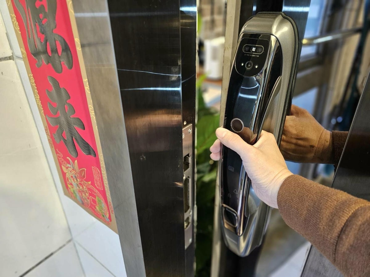 FAMMIX菲米斯電子鎖 3D人臉辨識十合一對講監視安全電子 FAMMIX菲米斯電子鎖 3D人臉辨識十合一對講監視安全電子