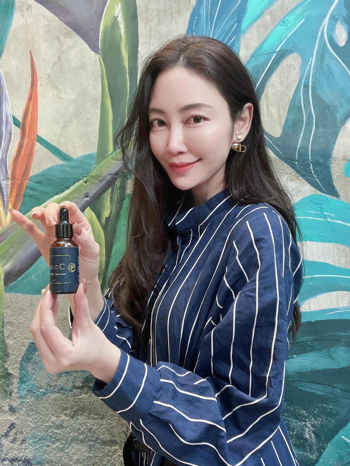 水魔靚MAGIC C 色修天使水 降低色素沈著率 提升防禦力 水魔靚MAGIC C 色修天使水 降低色素沈著率 提升防禦力