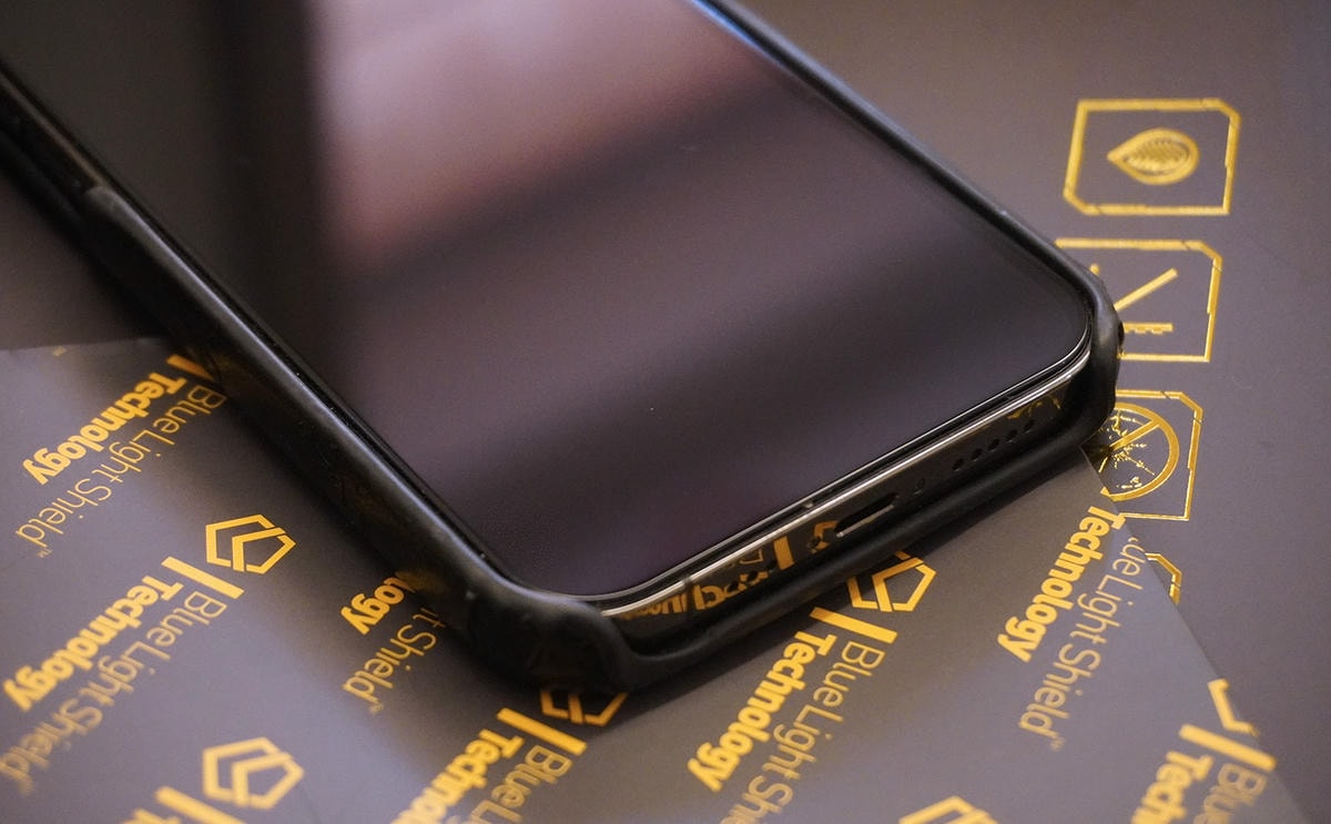 藍光盾保護貼推薦iPhone12PRO抗藍光保護貼獲得SG