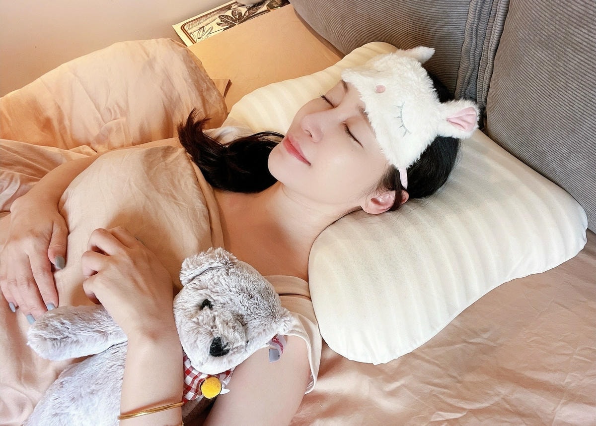 元氣蛋白枕 夏季涼感專用枕 好眠必備 天然乳膠抗螨透氣支撐度