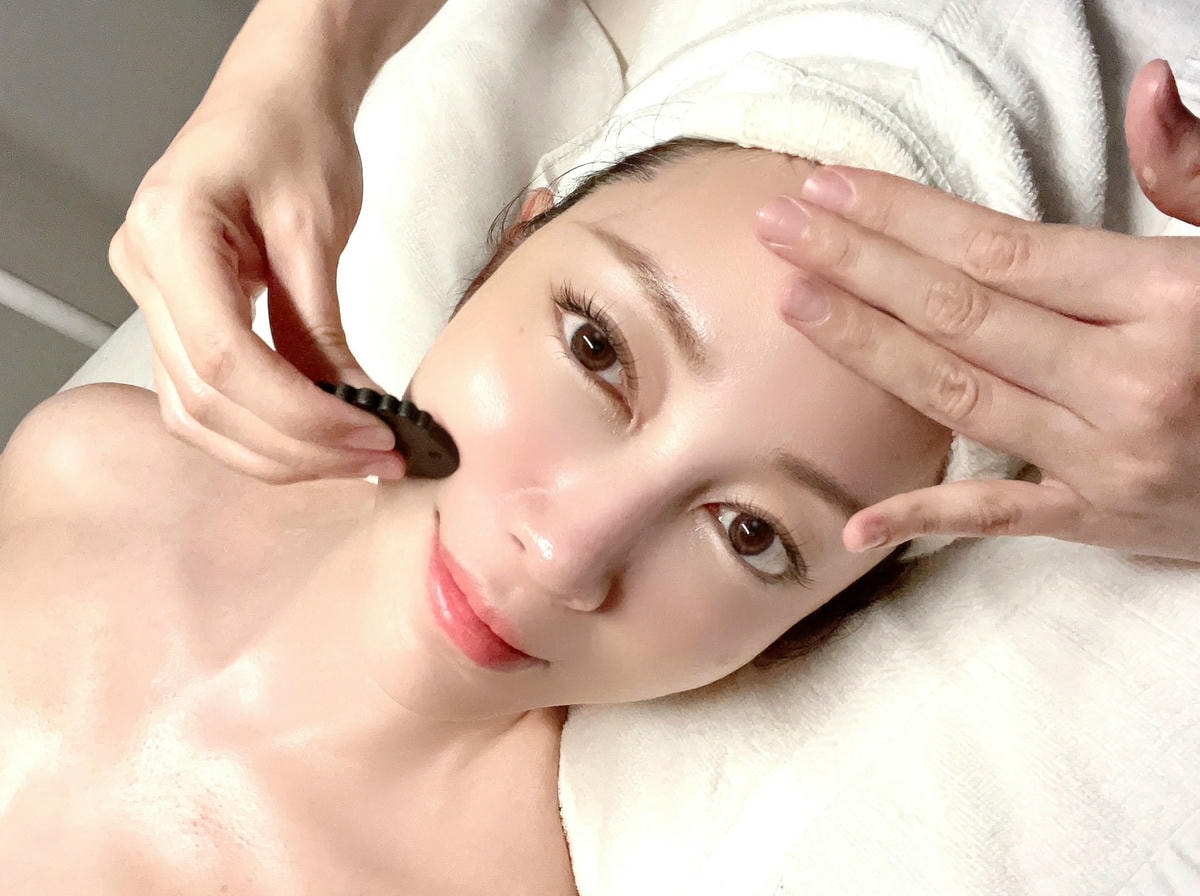 台中ZOEI SPA 讓我臉上有光 搭高鐵來美容做臉很值得!