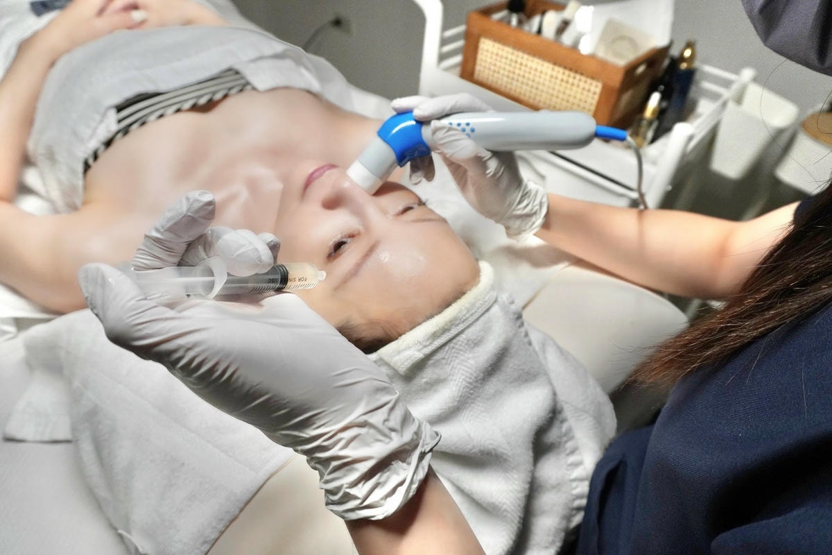 台中ZOEI SPA 讓我臉上有光 搭高鐵來美容做臉很值得!