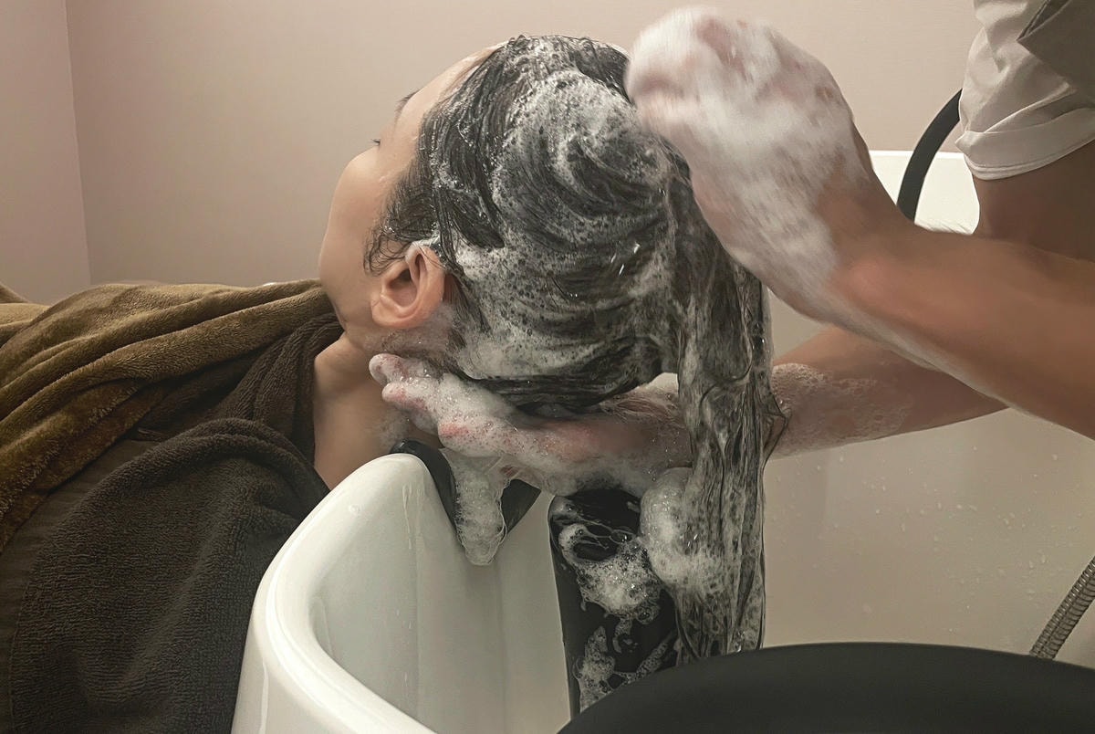 夏季頭皮油悶好不舒服? 台北頭皮SPA EDNA頭皮蘊養中心