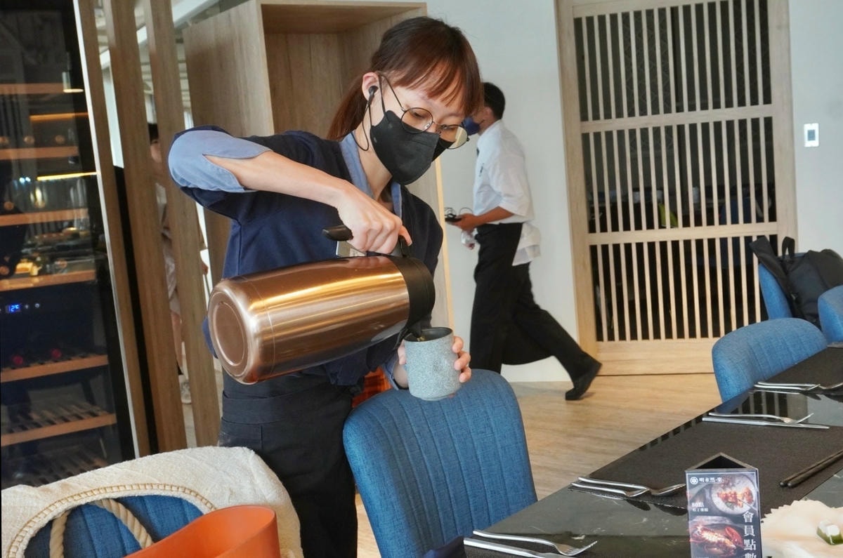 「明水然.樂」網路溫度計「此生必嘗十大高CP值無菜單鐵板燒」 「明水然.樂」網路溫度計「此生必嘗十大高CP值無菜單鐵板燒」
