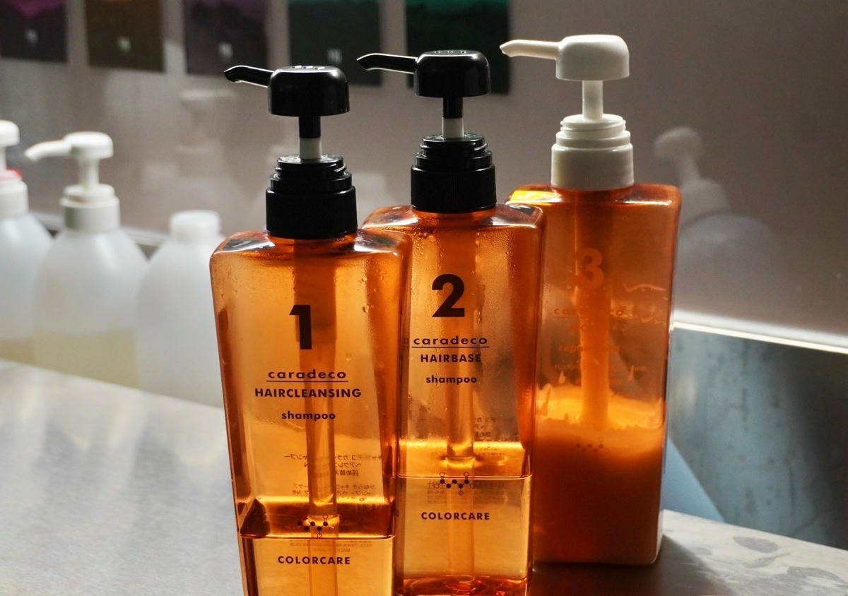 HAPPYHAIR 台中文心店 台中南屯染髮推薦 台中南屯 HAPPYHAIR 台中文心店 台中南屯染髮推薦 台中南屯護髮推薦 台中南屯美髮推薦 KO髮色不均與卡色問題找設計師Miffy就對了 染髮前後使用鉑金光感護髮 讓髮質重現生機柔亮動人!