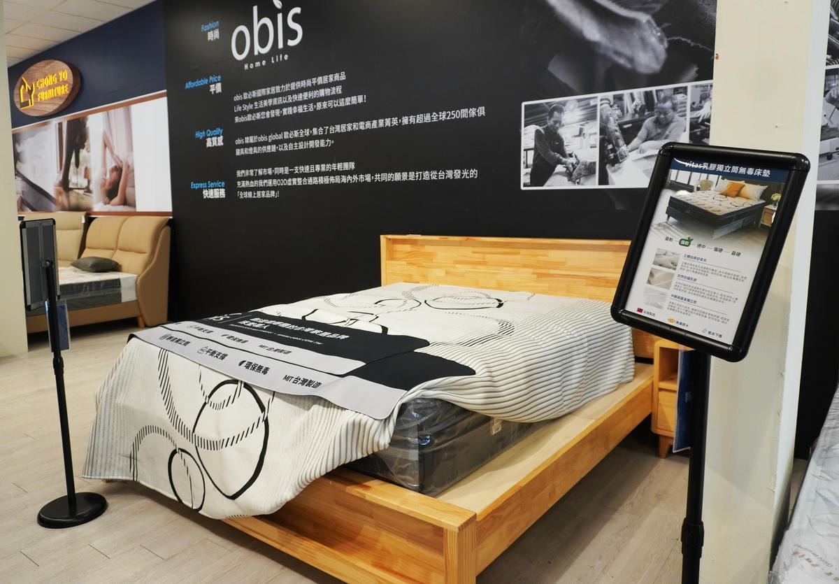台中中友家具 3000坪展示空間 款式風格超多 不定時出清折 台中中友家具 3000坪展示空間 款式風格超多 不定時出清折