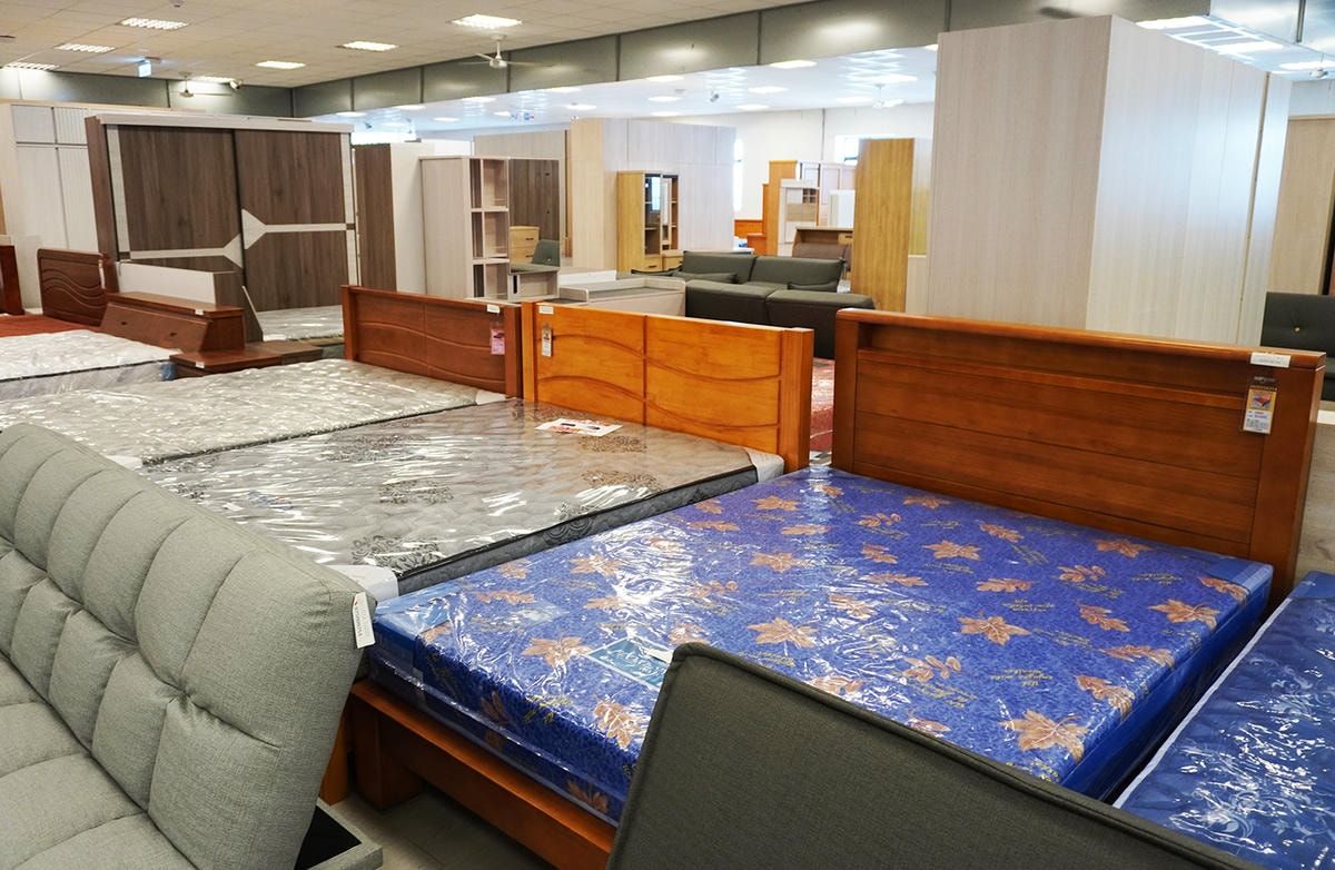 台中中友家具 3000坪展示空間 款式風格超多 不定時出清折 台中中友家具 3000坪展示空間 款式風格超多 不定時出清折