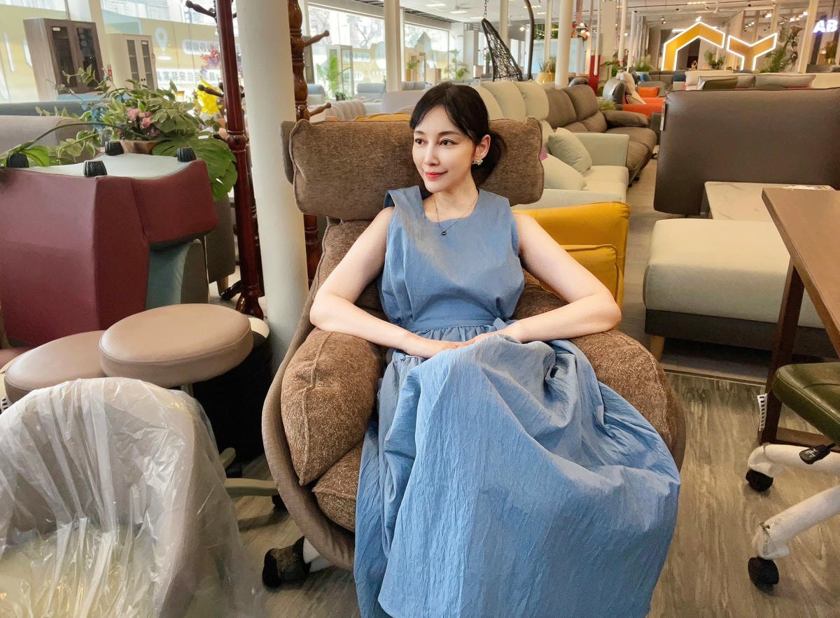台中中友家具 3000坪展示空間 款式風格超多 不定時出清折 台中中友家具 3000坪展示空間 款式風格超多 不定時出清折