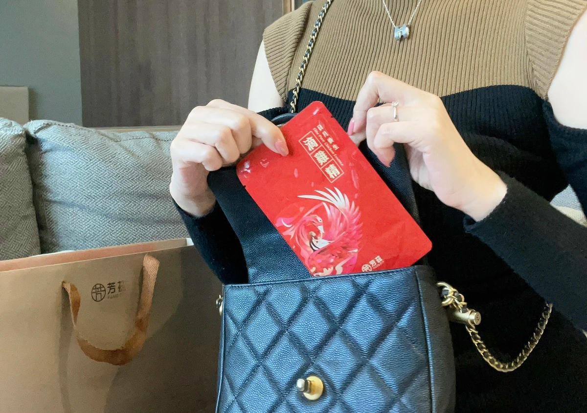 芳茲日月養生滴雞精 滴滴芳醇 是我平日補充體力的旅伴 更是拜 芳茲日月養生滴雞精 滴滴芳醇 是我平日補充體力的旅伴 更是拜