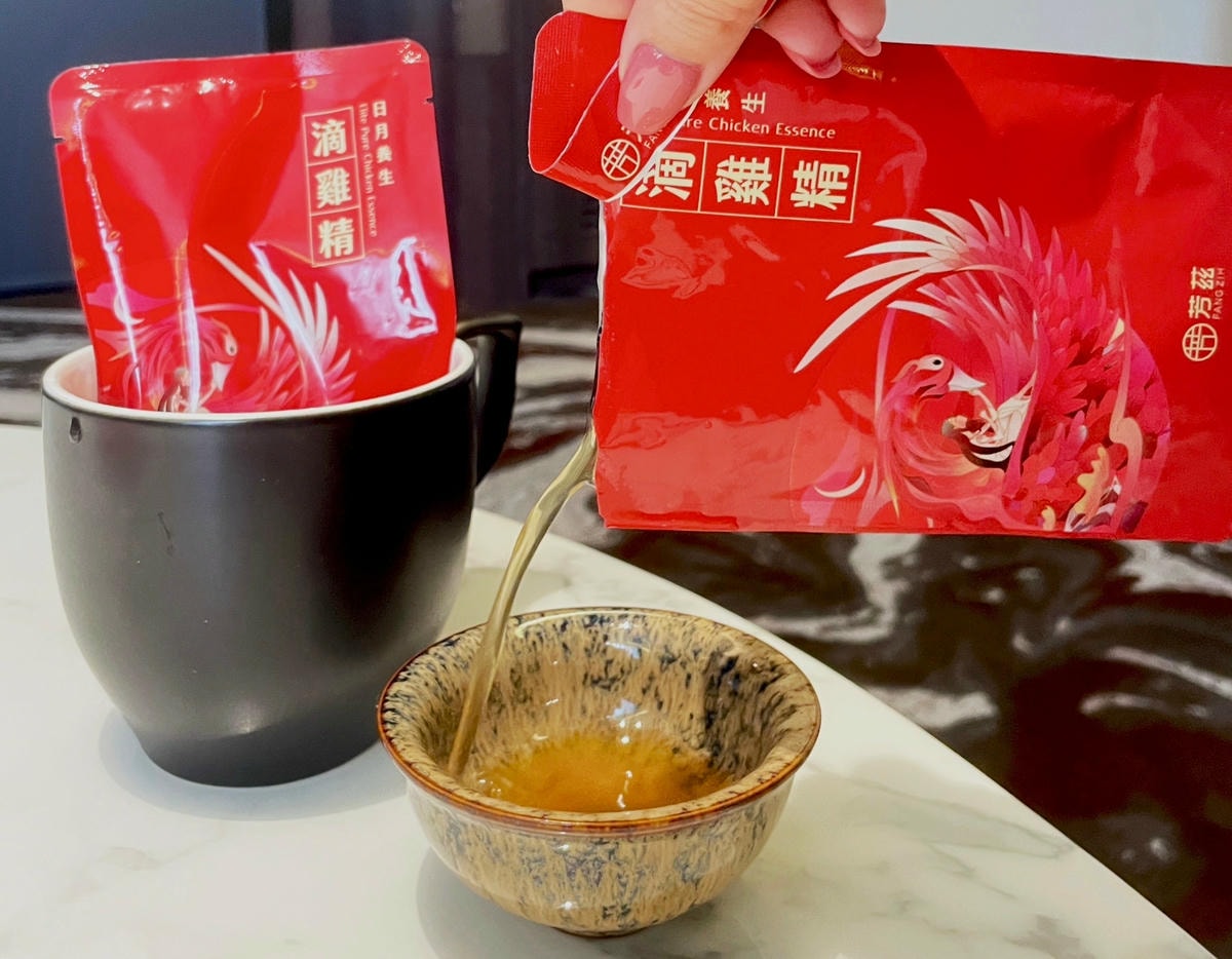 芳茲日月養生滴雞精 滴滴芳醇 是我平日補充體力的旅伴 更是拜 芳茲日月養生滴雞精 滴滴芳醇 是我平日補充體力的旅伴 更是拜