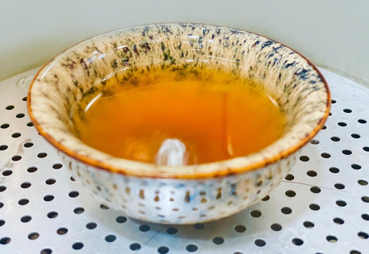 芳茲日月養生滴雞精 滴滴芳醇 是我平日補充體力的旅伴 更是拜 芳茲日月養生滴雞精 滴滴芳醇 是我平日補充體力的旅伴 更是拜
