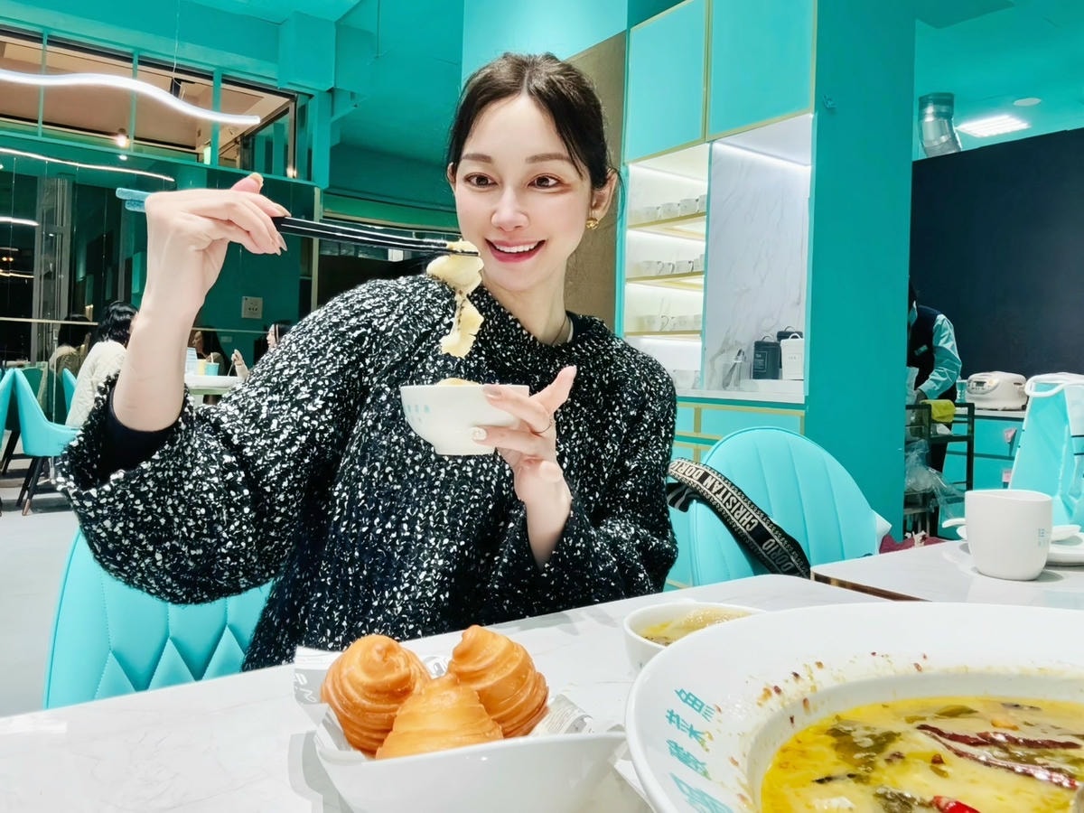 [2025西門美食推薦] 狂一鍋酸菜魚西門店 TIFFANY