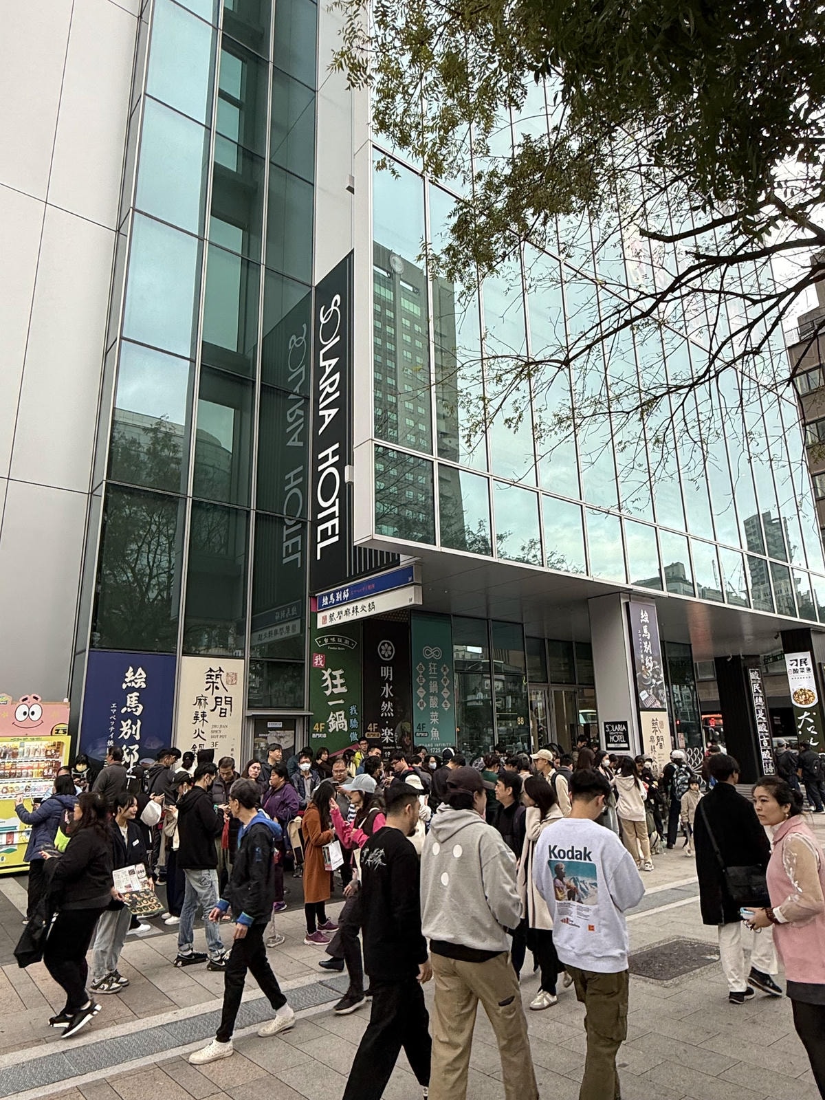 排隊照1 (1).jpg 排隊照1 (1).jpg