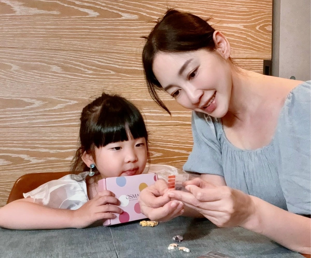 無耳洞也能輕鬆變美!OSMAR 絢彩家黏貼式耳環與磁吸項鍊的