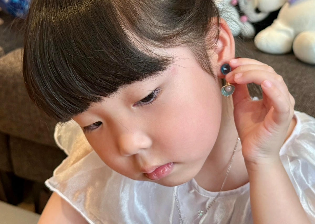 無耳洞也能輕鬆變美!OSMAR 絢彩家黏貼式耳環與磁吸項鍊的