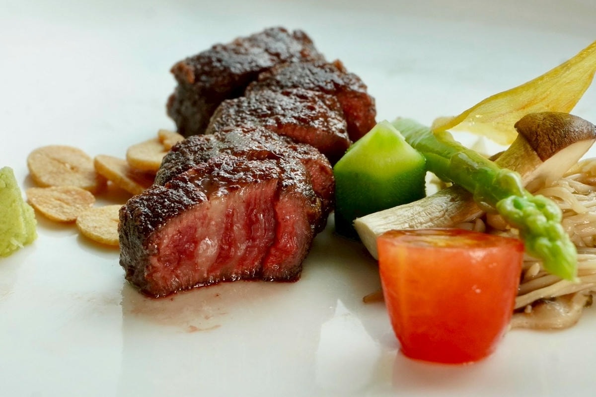 信義美食心月懷石料理 2100 & 3200 套餐一個人