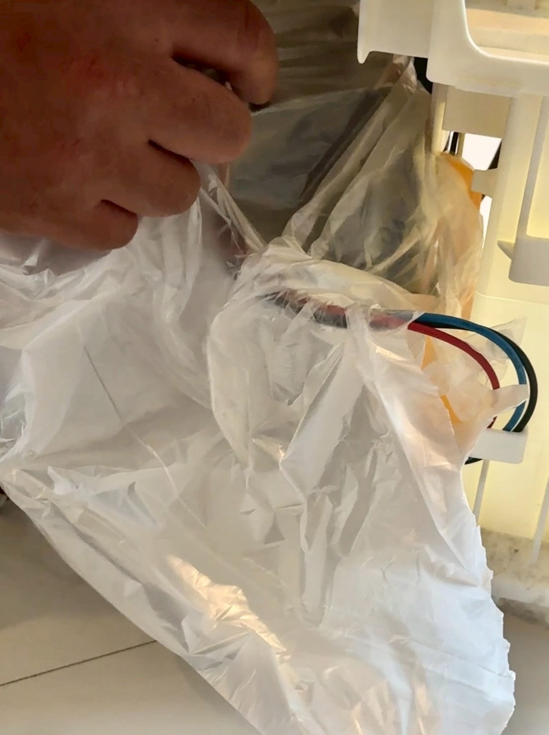 泡泡龍居家清潔 讓除濕機效能回春拉回滿格 成果嗅得到看得見!